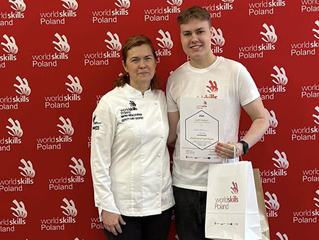 Eryk Rewers nie zwalnia tempa!